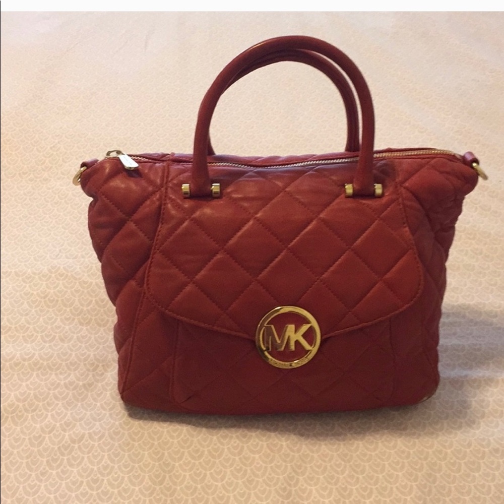 🔥SEXY RED HANDBAG BY MICHAEL KORS🔥